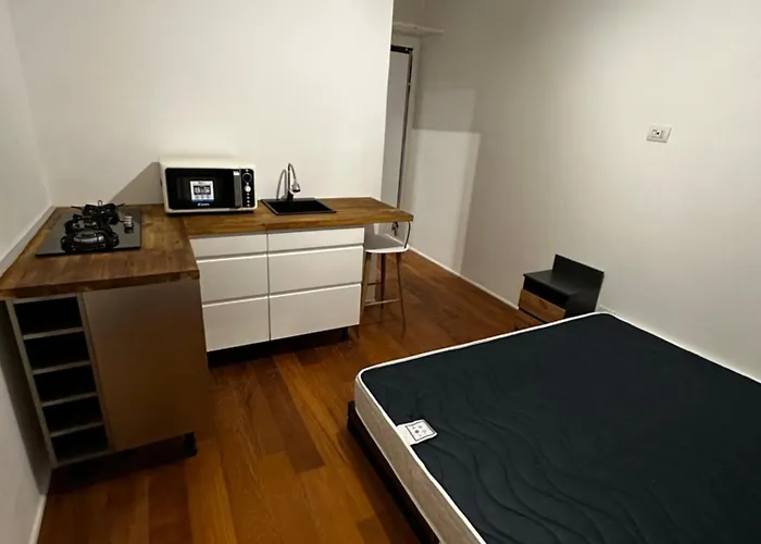 Poggiofranco Apartment *